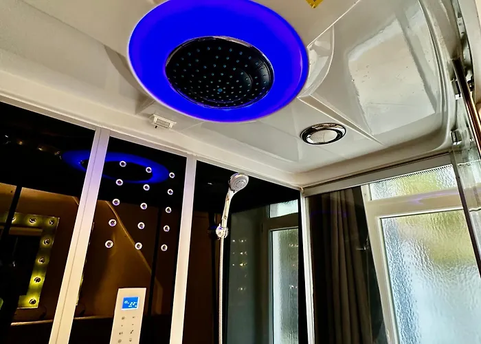 Beefree Whirlpoolsuite34-free Parking & Fast Internet Passavia