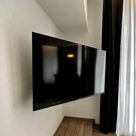 Apartament Beefree Whirlpoolsuite34-free Parking & Fast Internet