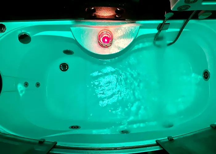 Beefree Whirlpoolsuite34-free Parking & Fast Internet